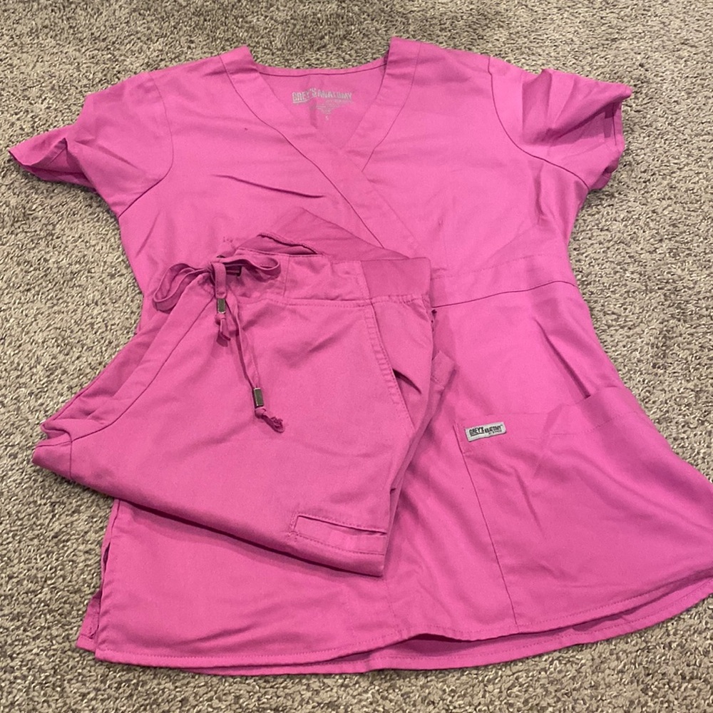 Greys anatomy pink scrub set